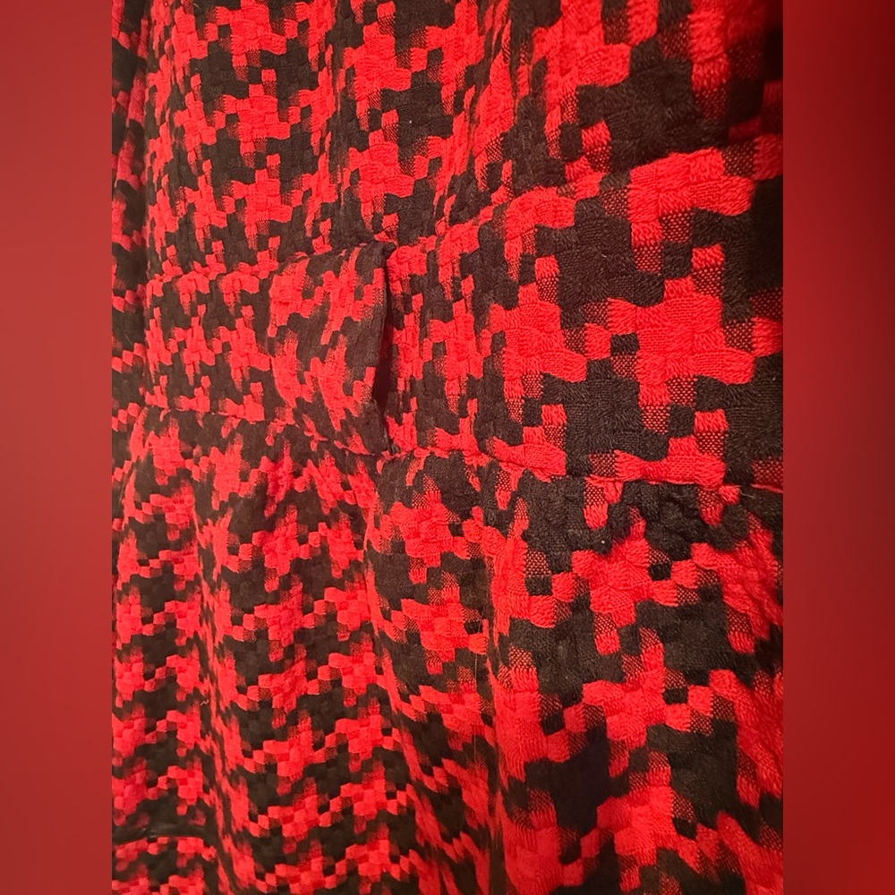 Beautiful Houndstooth Jacket ❤️🖤 - Picture 3 of 5